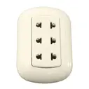 Tomacorriente universal de superficie triple, SPC
